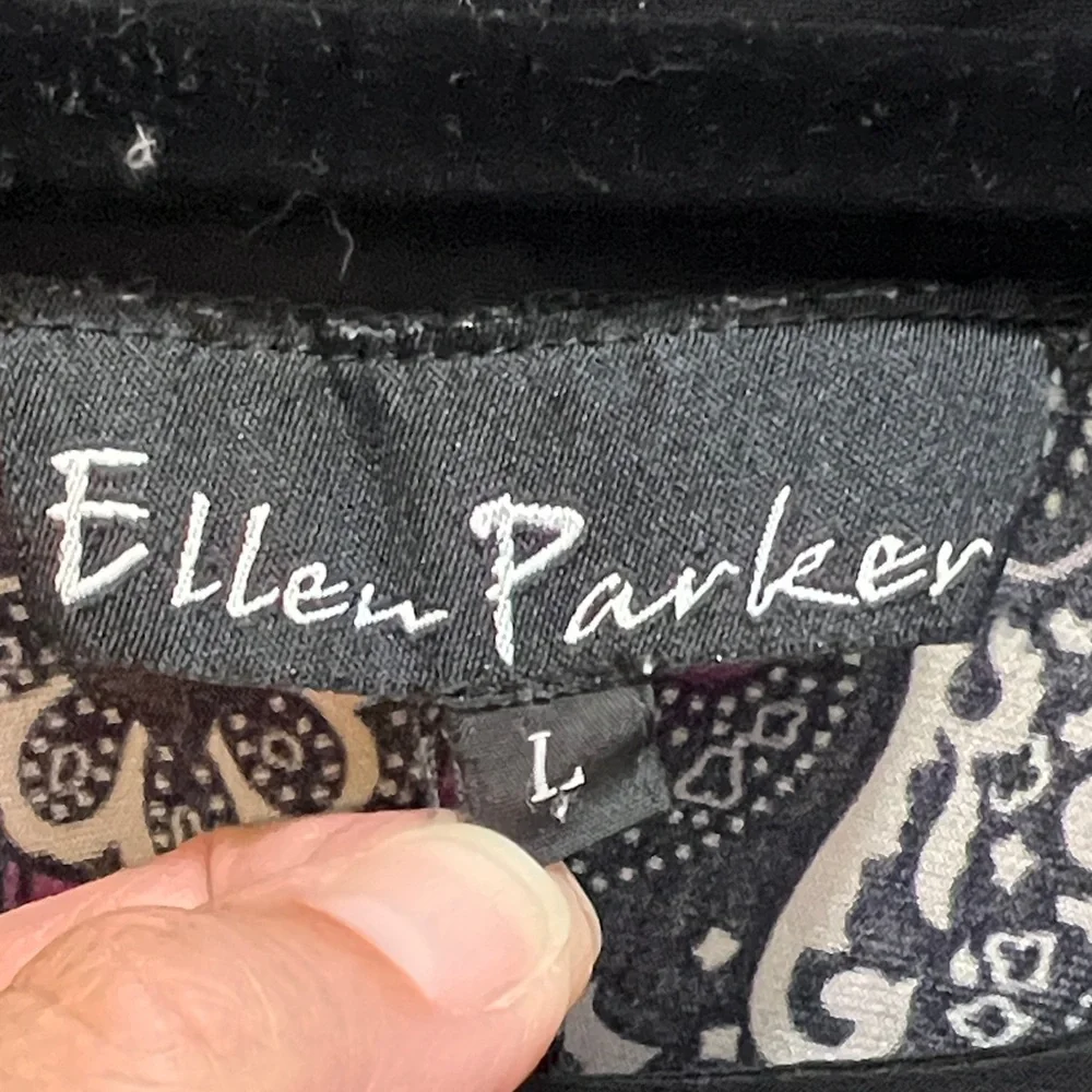 Elegant Paisley Mini Dress in Black, White, and Pink - Picture 10 of 11